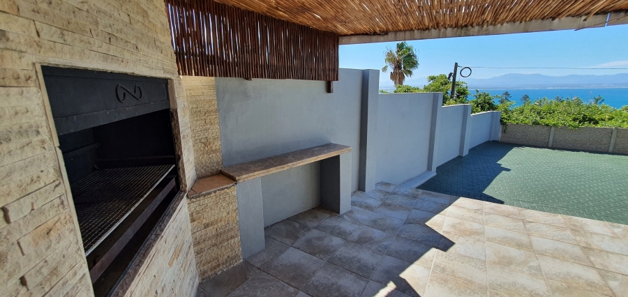 4 Bedroom Property for Sale in Mossel Bay Central Western Cape